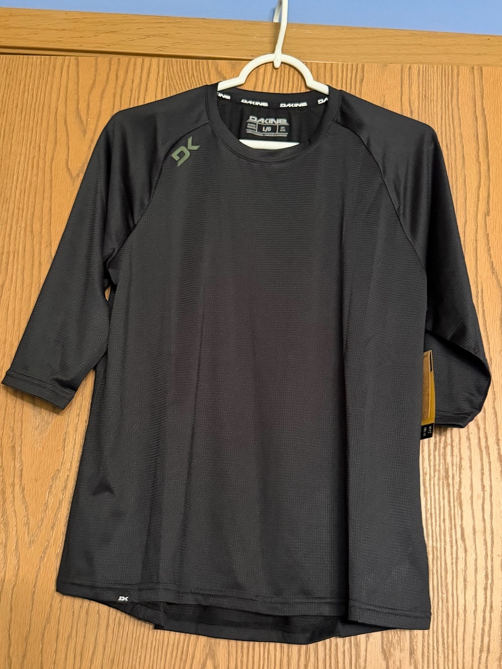 Dakine Syncline 3/4 Sleeve Bike Jersey Cycling Shirt Women's Large Black NWT